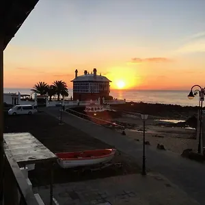 El Muelle Arrieta (Lanzarote)